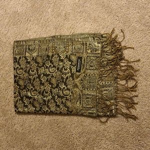 Pashmina scarf black and gold